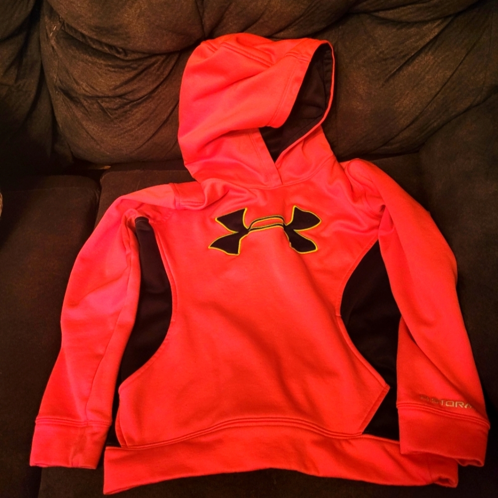 Under armor girls medium sweatshirt